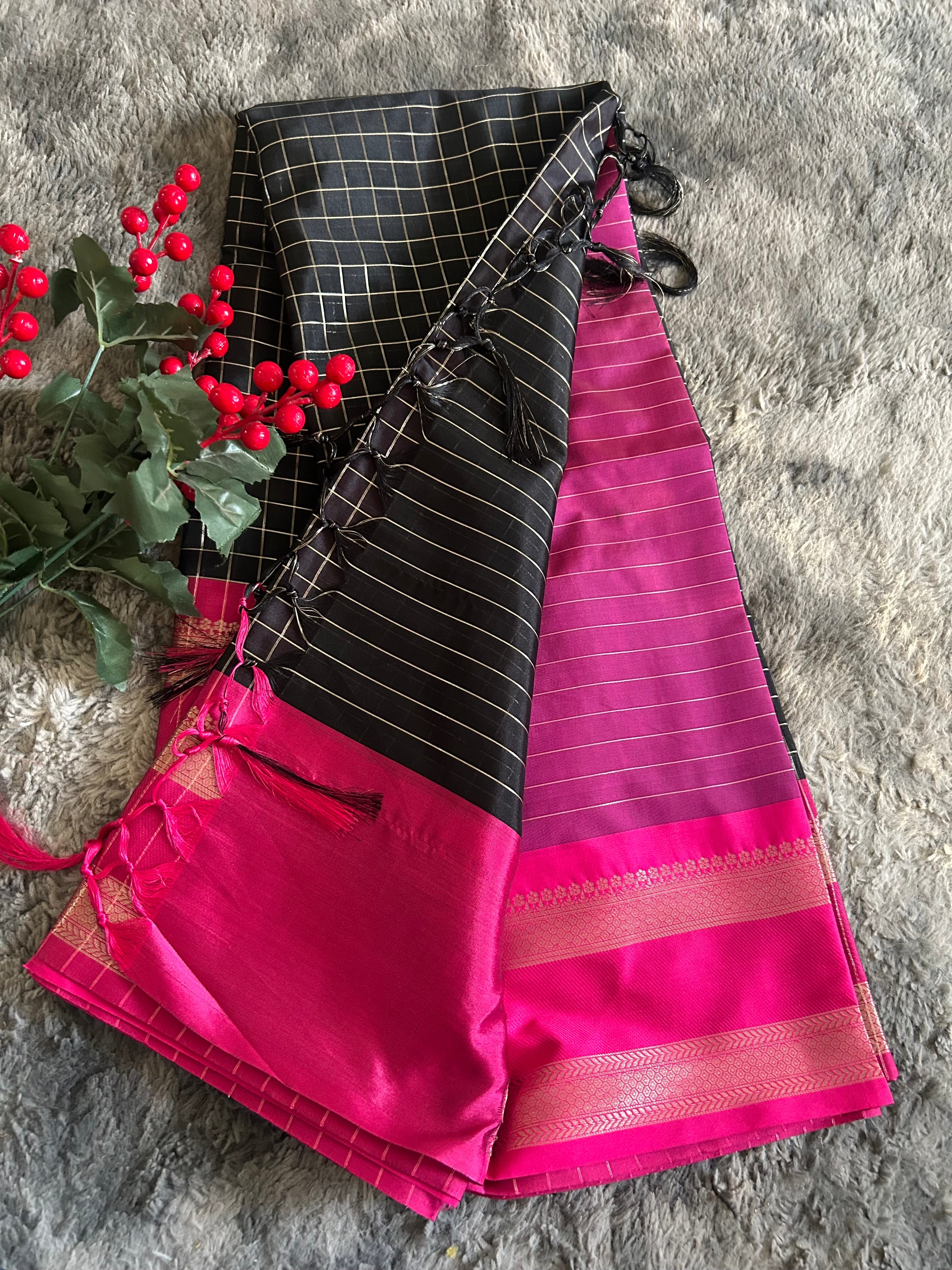 Semi silk checks - Black Pink