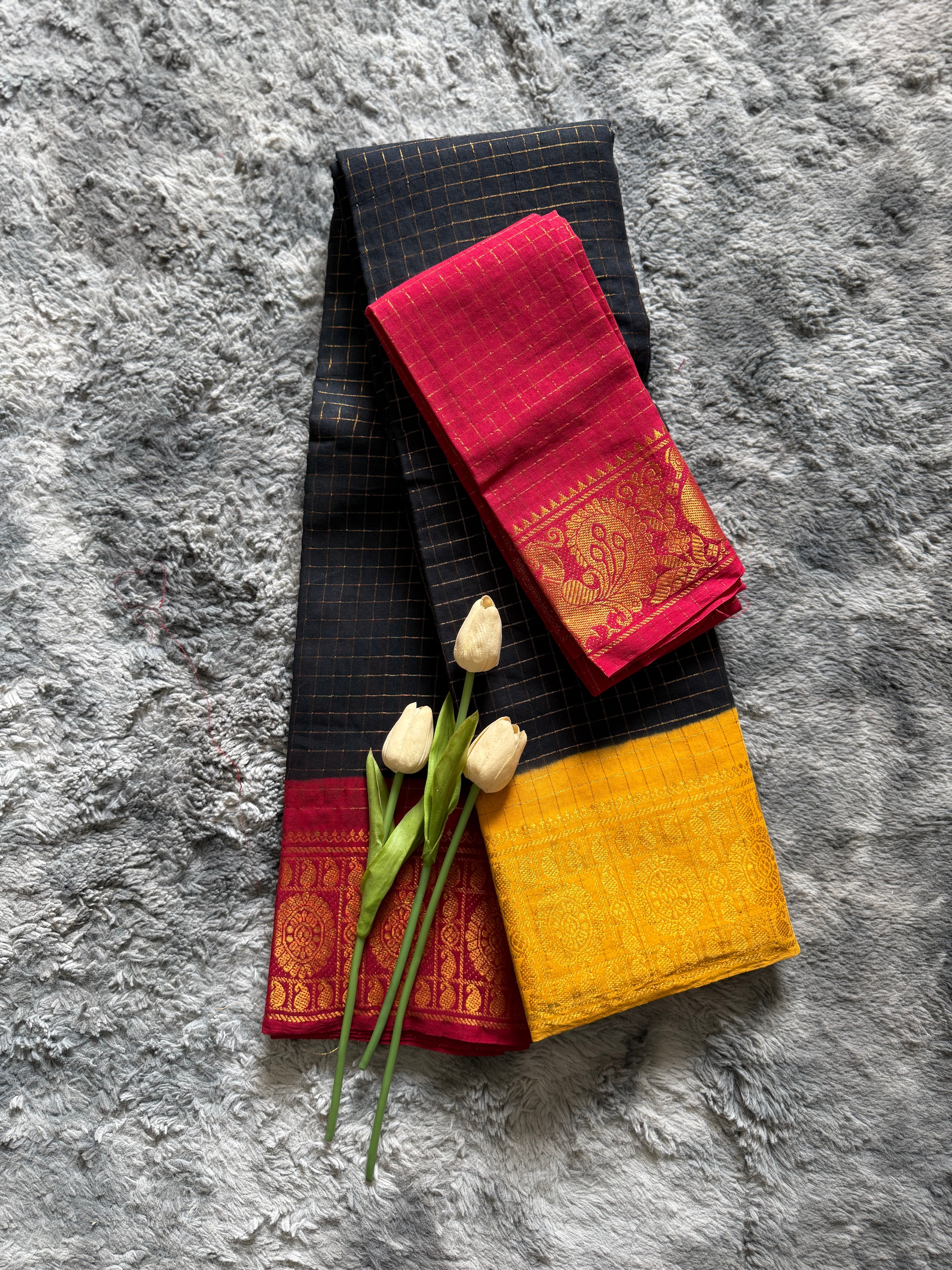 Ganga Jamuna Sungudi- Black with Yellow and Red