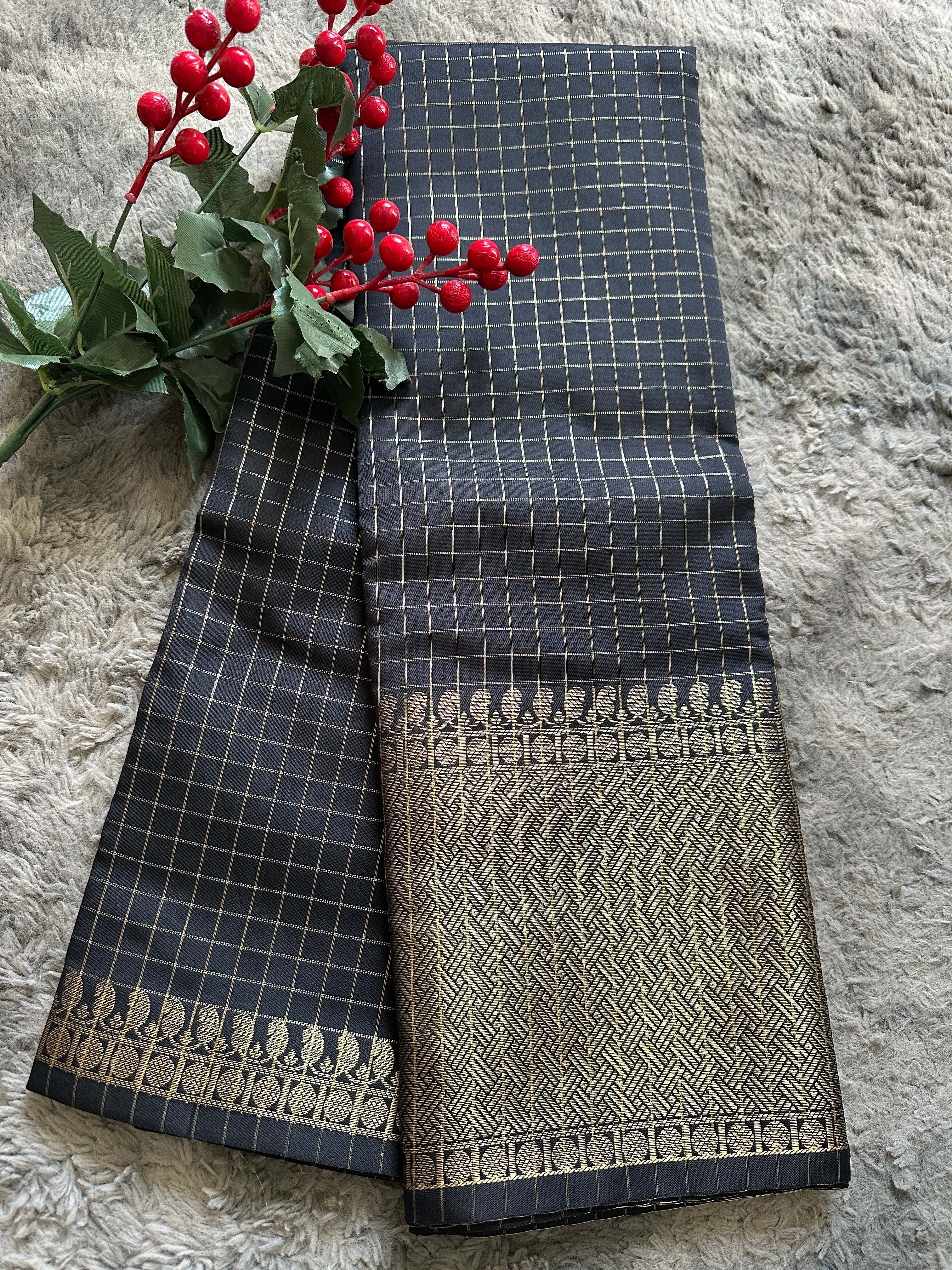 Semi Silk Black Check