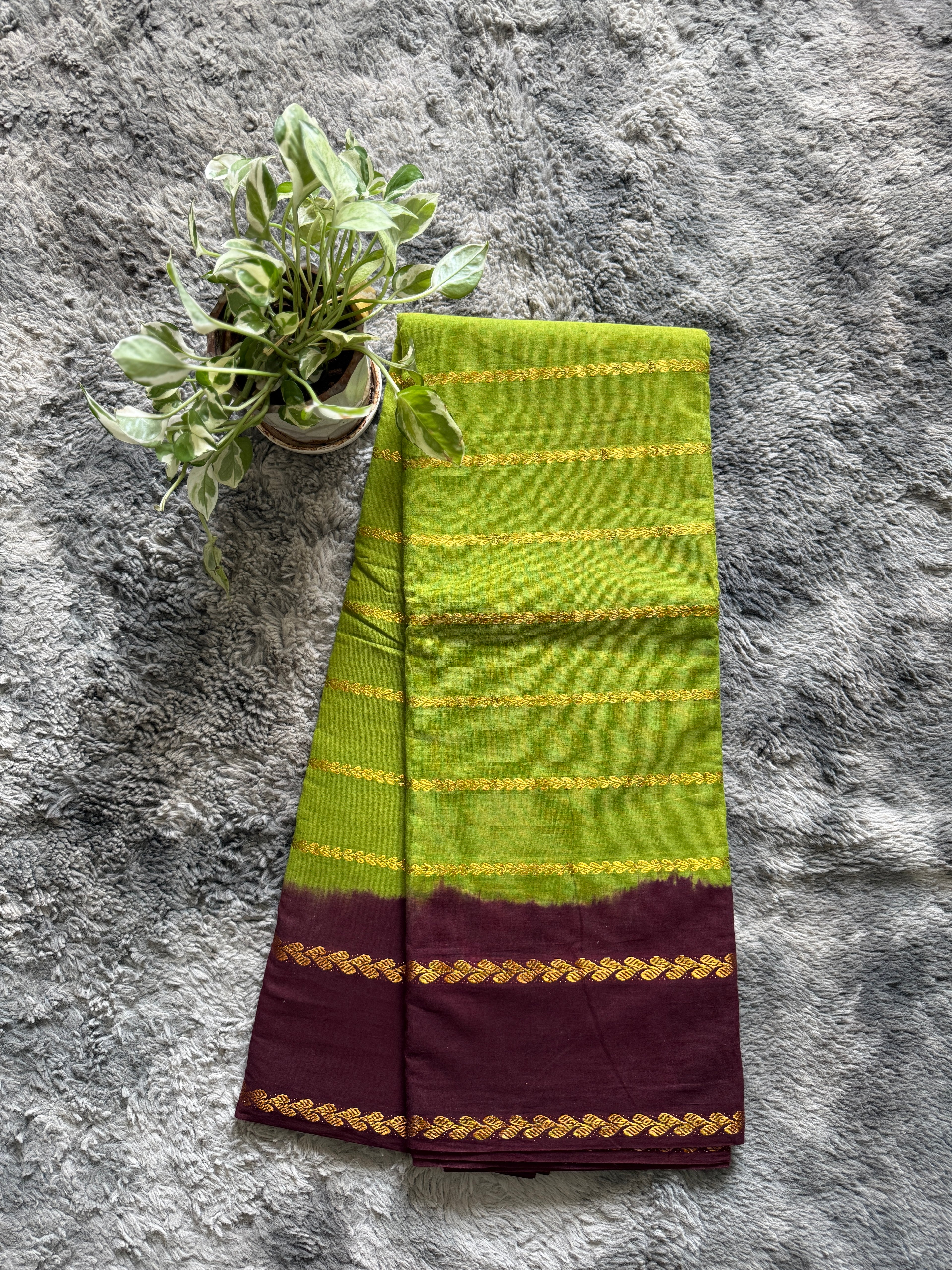 Velthari - Light Green with Brown