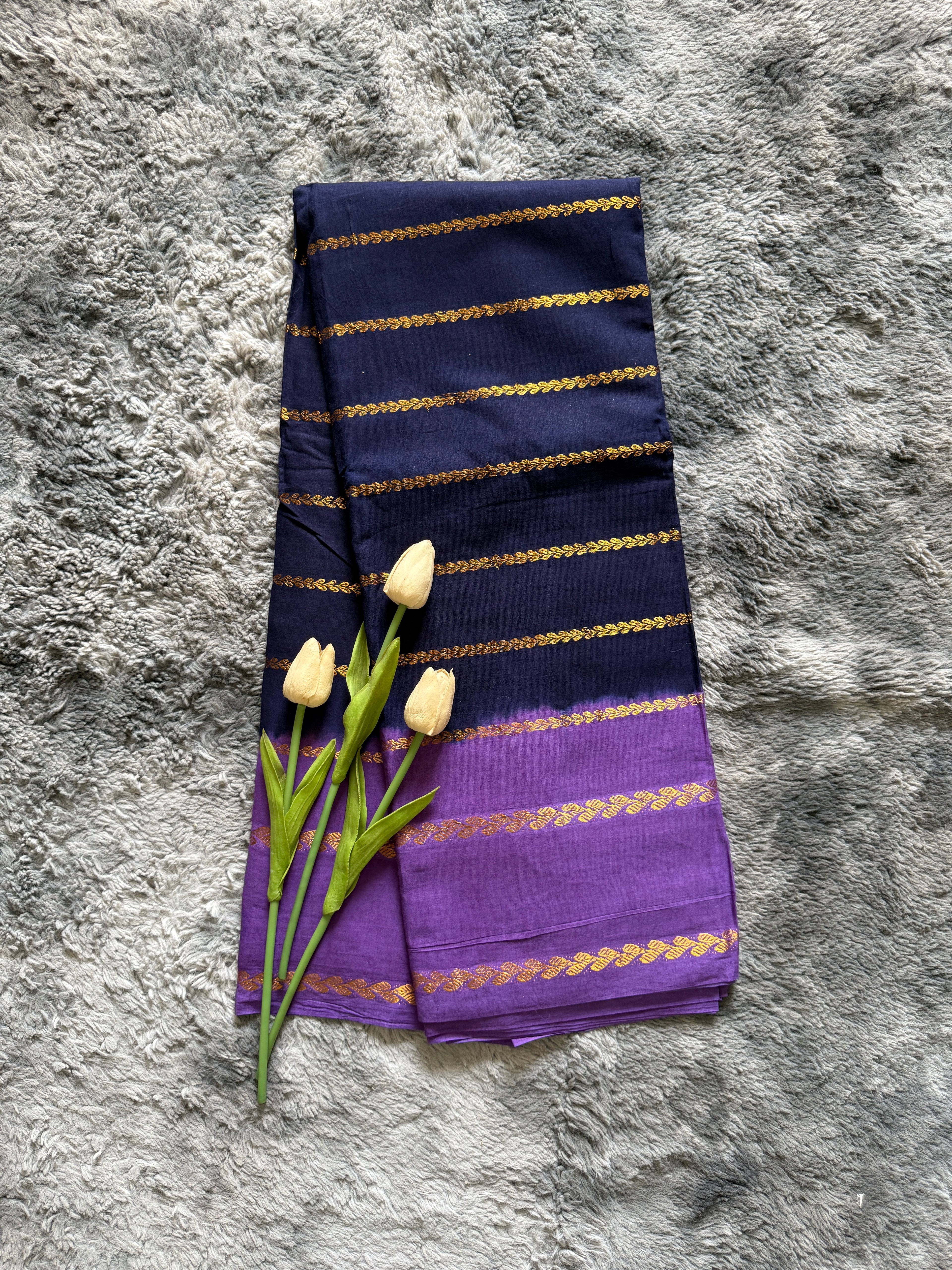 Velthari - Dark Blue with Lavender