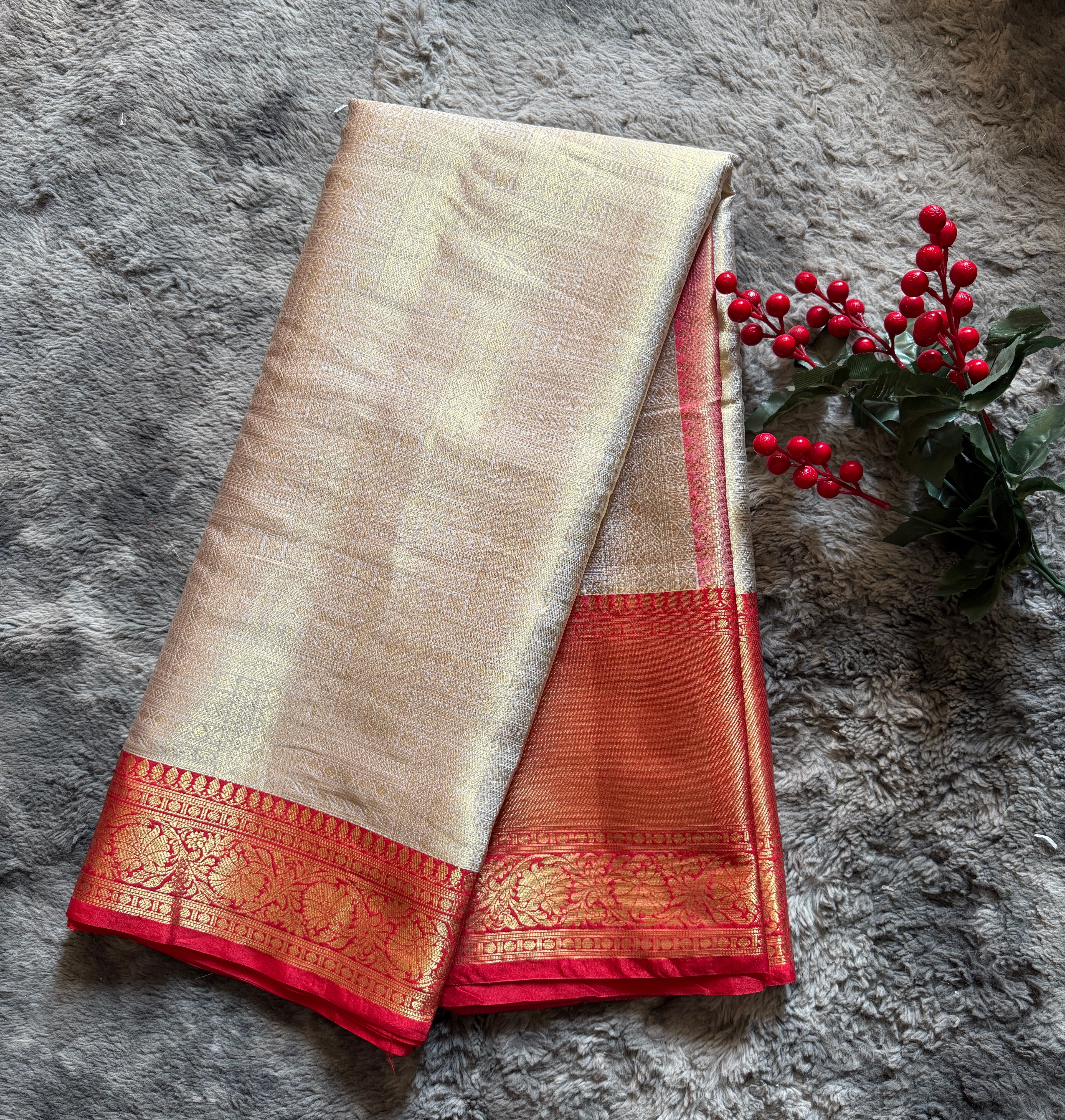 Semi silk ivory Red