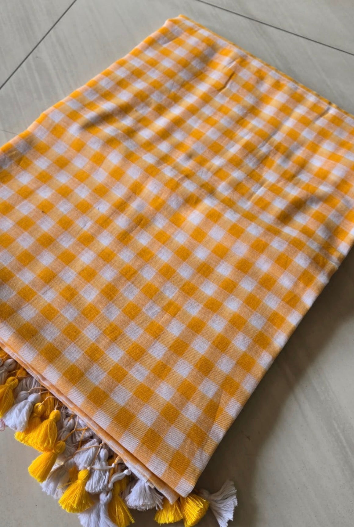 Mulcotton checks Yellow white