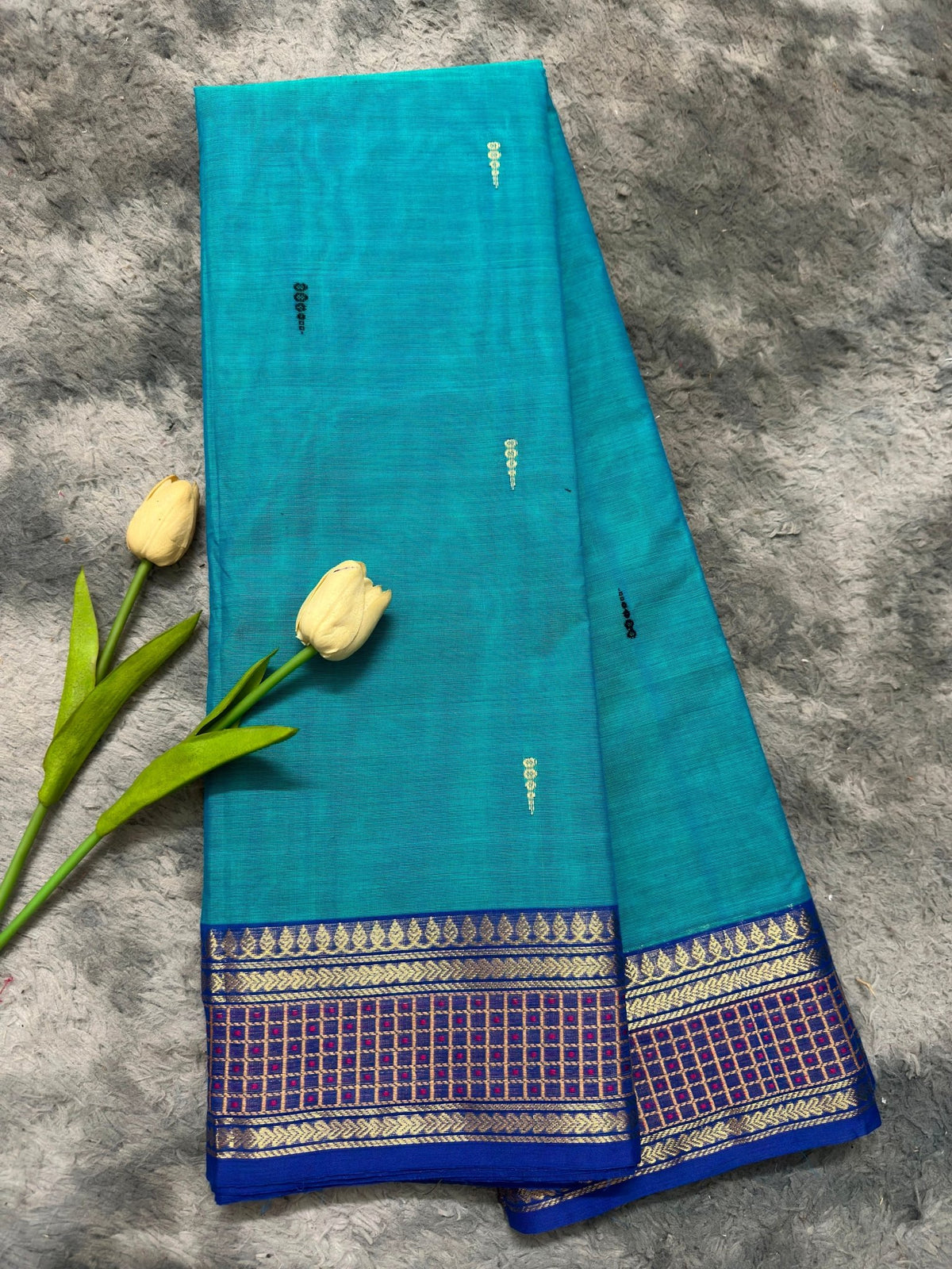 Light Blue and Dark Blue Buta - ChaayamCo
